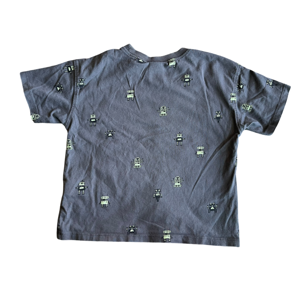 Boys Zara gray T-shirt size 5