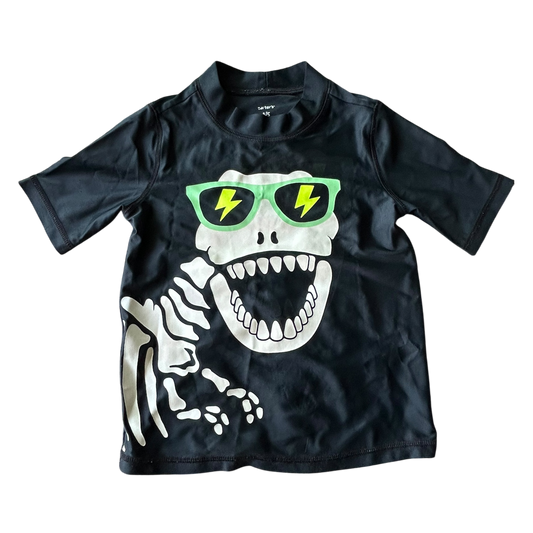 Boys carter’s black T-shirt size 4
