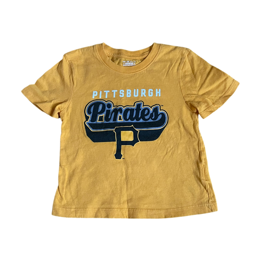 Boys team athletics yellow T-shirt size 4