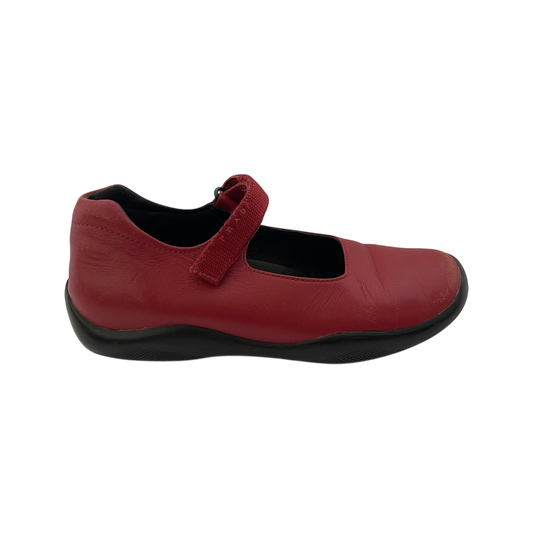 Girl prada red Shoes size 33