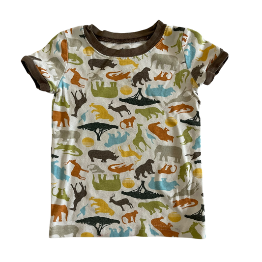 Boy old navy multicolor T-shirt size 3