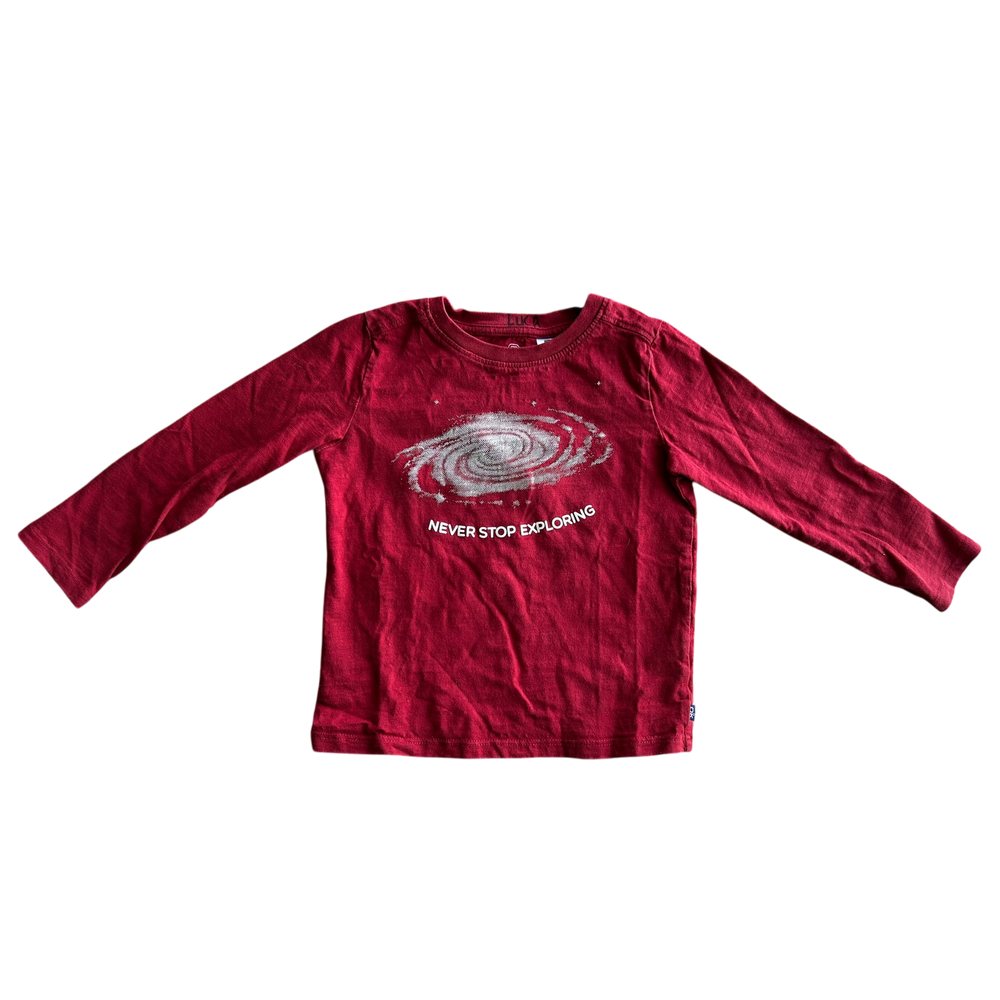 Boys Okaïdi red T-shirt size 4