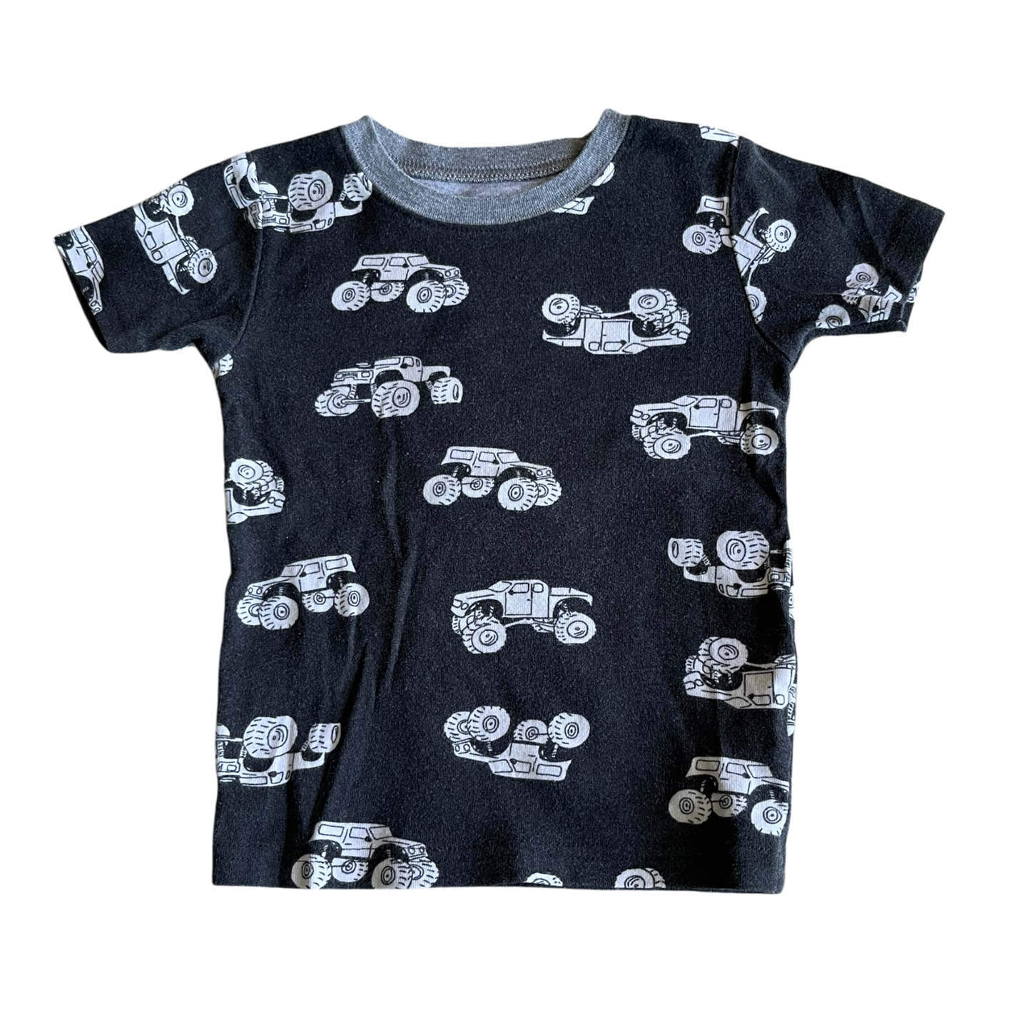 Boys carter’s black and white Pajama size 5