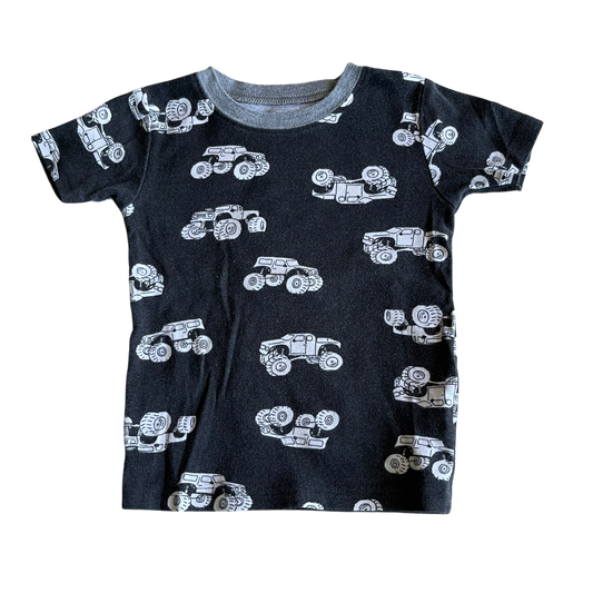 Boys carter’s black and white Pajama size 5