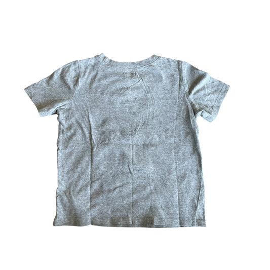 Boys old navy gray T-shirt size 5