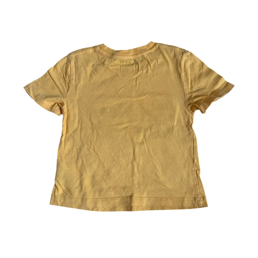 Boys team athletics yellow T-shirt size 4