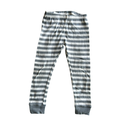Boys carter’s white and gray pajamasize 4