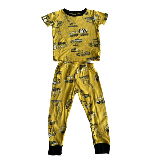 Boys carter’s yellow Pajama size 3