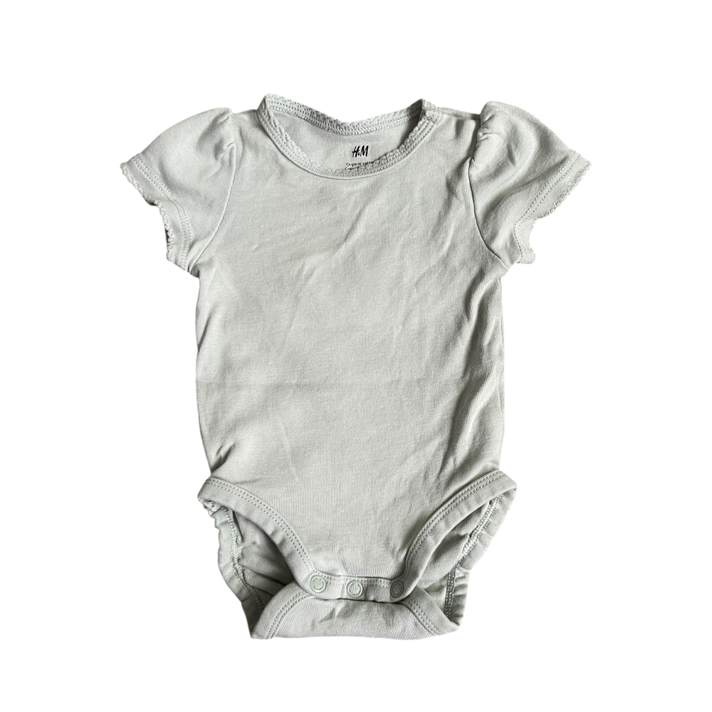 Onesie from H&M for newborn