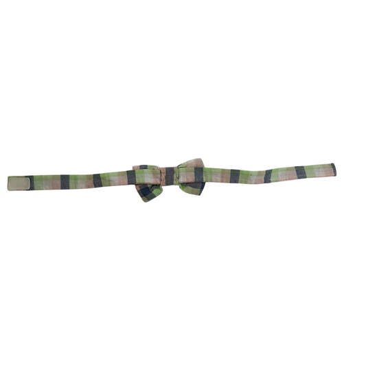 Boys unknown blue pink and green Bow tie size 6 mth