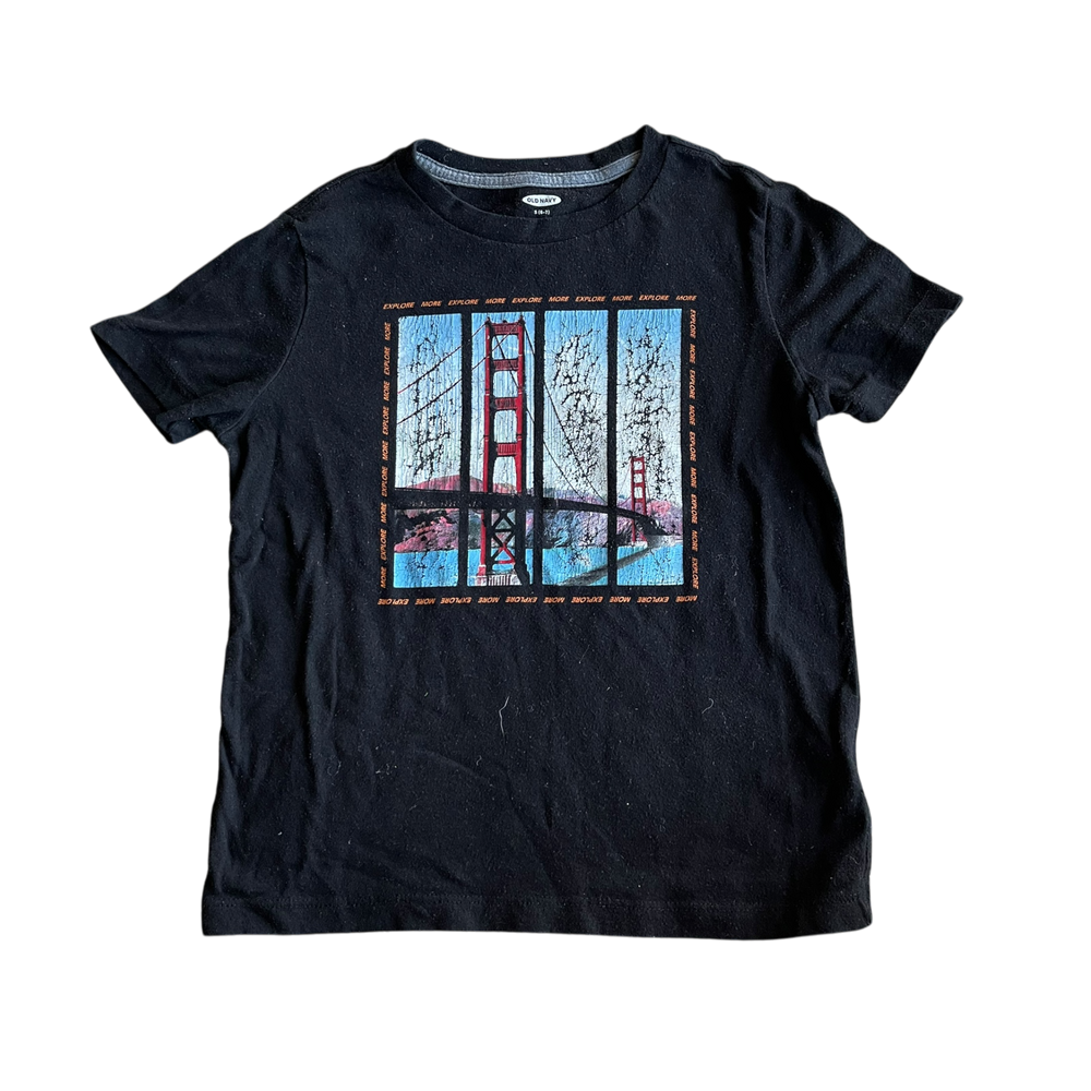 Boys old navy black T-shirt size 6
