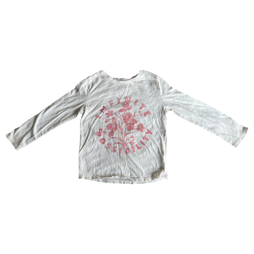 girls old navy white T-shirt size 5
